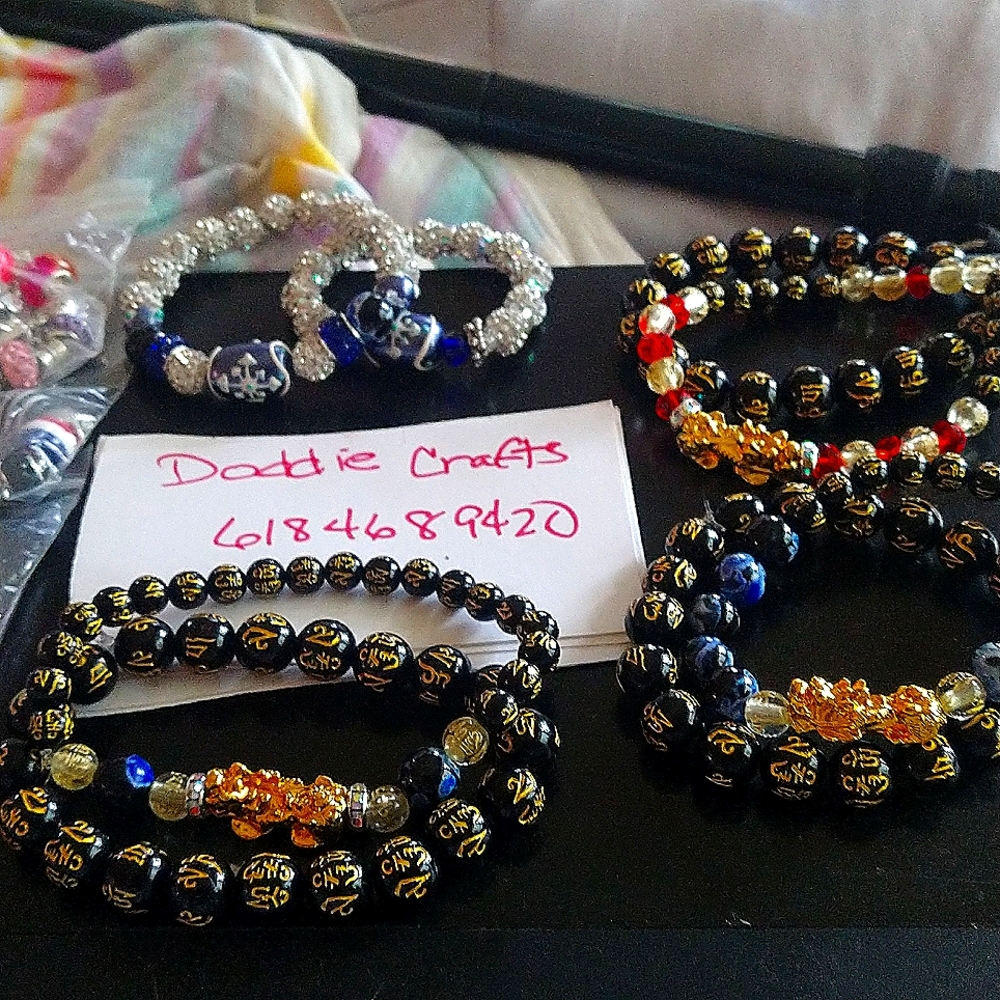 Fun jewelry, bracelets, Chinese golden dragon good luck bracelets set.